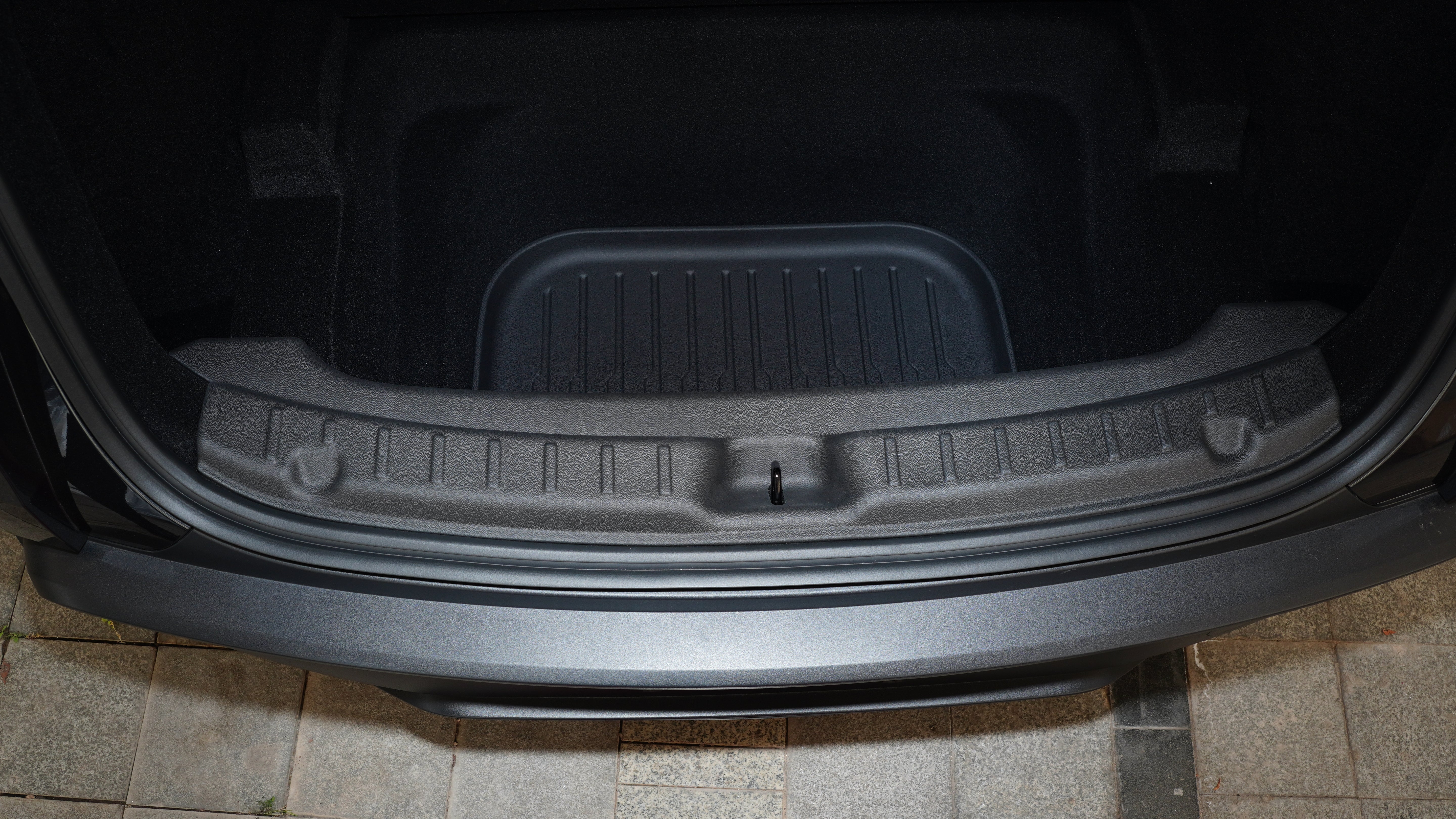 Trunk Sill Protector(Model Y Juniper)