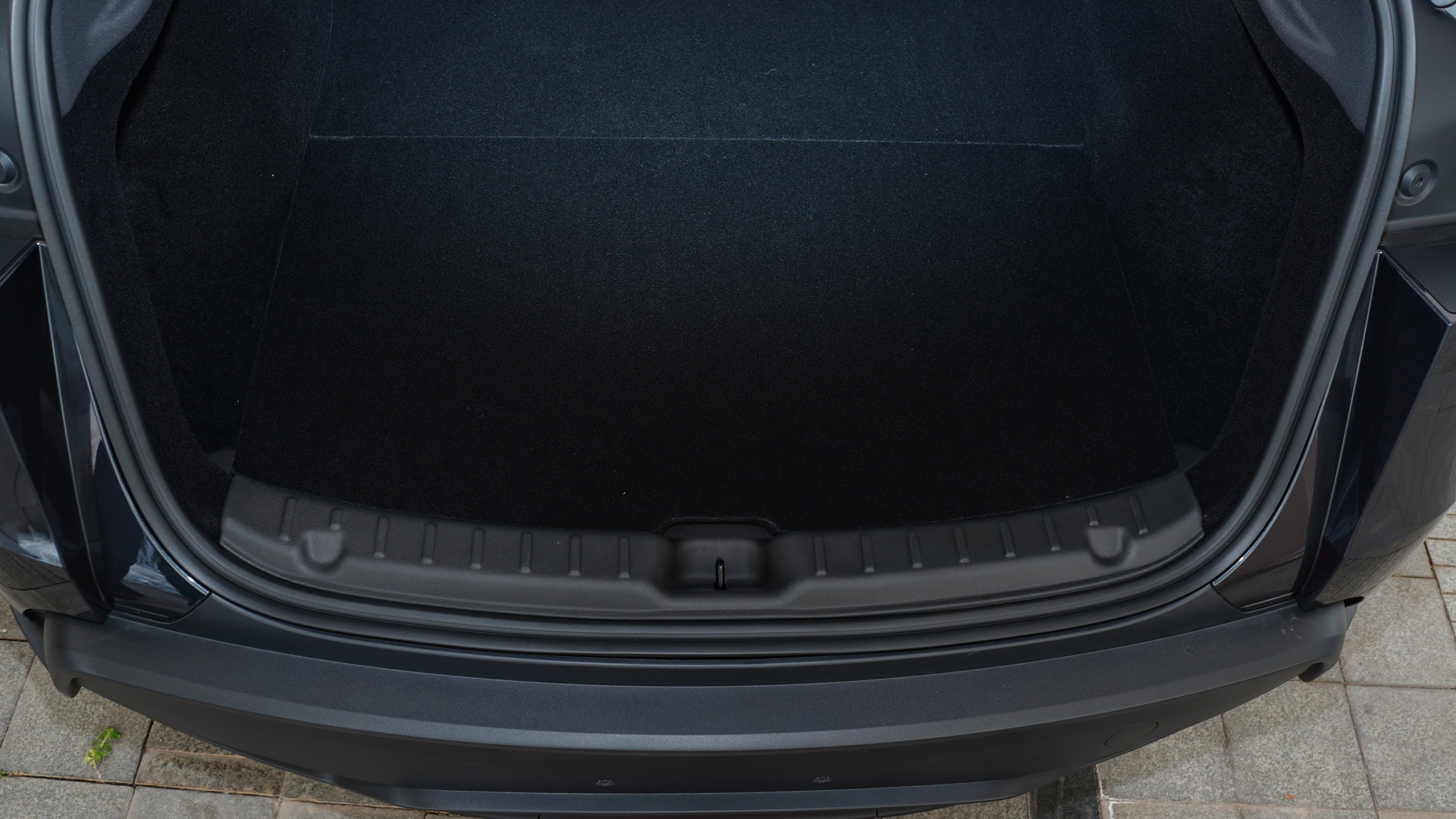 Trunk Sill Protector(Model Y Juniper)